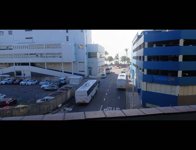 3 BEDROOM APARTMENT TO LET IN SOUTH BEACH